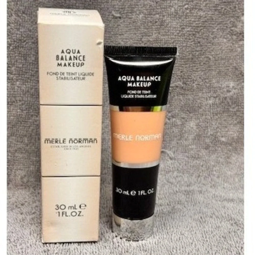 Merle Norman Aqua Balance Makeup Liquid Foundation L18 1oz New In Box Semi-Matte